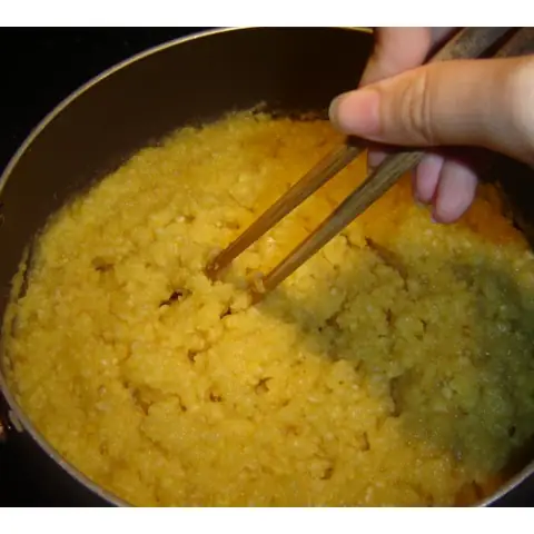 Hướng dẫn chi tiết cách nấu chè kho thắp hương chuẩn vị