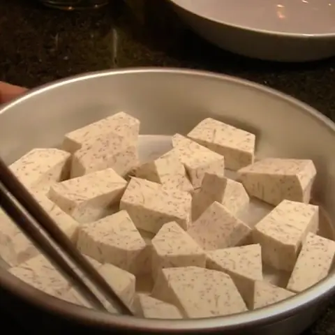 Bước 3: Xử lý khoai môn