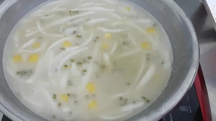 Cách Nấu Chè Khoai Mì Đậu Xanh Dừa Tươi Thơm Ngon Chuẩn Vị Cách Nấu Chè Khoai Mì Đậu Xanh Dừa Tươi Thơm Ngon Chuẩn Vị