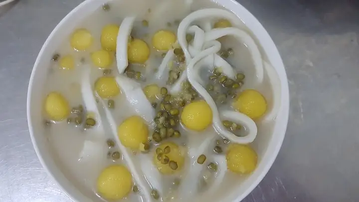 Cách Nấu Chè Khoai Mì Đậu Xanh Dừa Tươi Thơm Ngon Chuẩn Vị Cách Nấu Chè Khoai Mì Đậu Xanh Dừa Tươi Thơm Ngon Chuẩn Vị