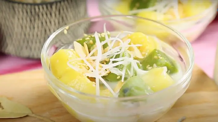 Bí Quyết Nấu Chè Khoai Nước Cốt Dừa Thơm Ngon, Dẻo Mịn Chuẩn Vị Gia Truyền