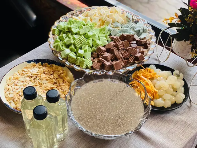 Hướng dẫn nấu chè khúc bạch bằng bột gelatin tại nhà Hướng dẫn nấu chè khúc bạch bằng bột gelatin tại nhà