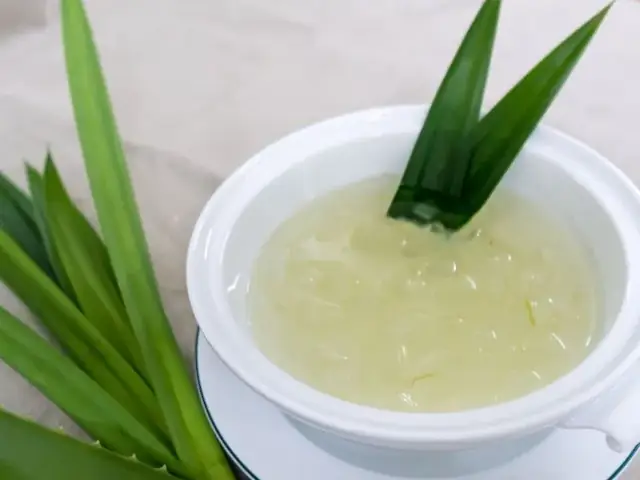 Cách Nấu Chè Nha Đam Với Bột Sắn Dây Thanh Mát, Bổ Dưỡng Tại Nhà Cách Nấu Chè Nha Đam Với Bột Sắn Dây Thanh Mát, Bổ Dưỡng Tại Nhà