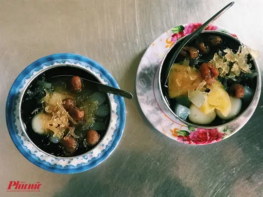 Hướng Dẫn Cách Nấu Chè Phục Linh Thanh Mát, Bổ Dưỡng Tại Nhà