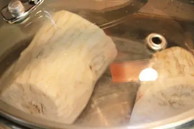 Cách Nấu Chè Sắn Gừng Thơm Ngon, Đơn Giản, Ấm Bụng Ngày Đông Lạnh Cách Nấu Chè Sắn Gừng Thơm Ngon, Đơn Giản, Ấm Bụng Ngày Đông Lạnh