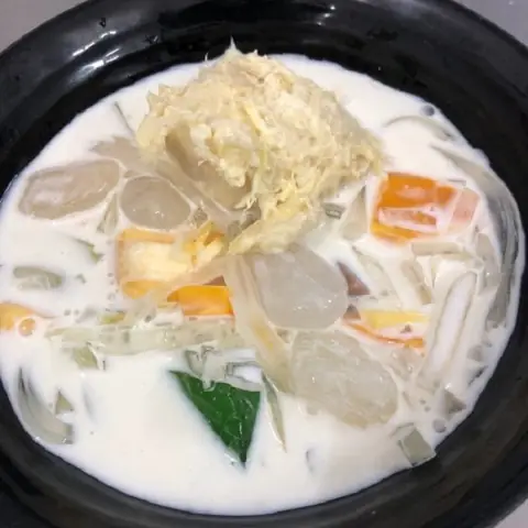 Cách Nấu Chè Sầu Đà Nẵng Thơm Ngon Chuẩn Vị Tại Nhà