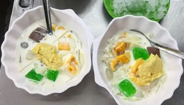 Cách Nấu Chè Sầu Đà Nẵng Thơm Ngon Chuẩn Vị Tại Nhà