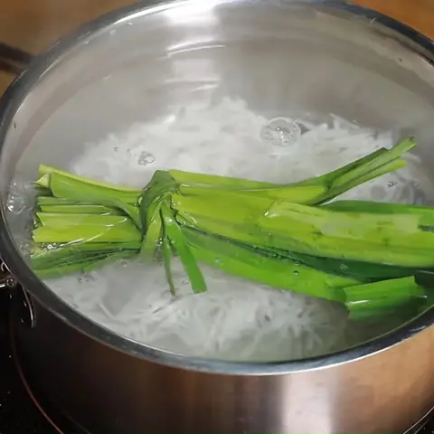 Cách nấu chè táo xọn chuẩn vị, sánh mịn, thơm béo tại nhà