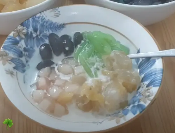 Thưởng thức chè hạt đác củ năng