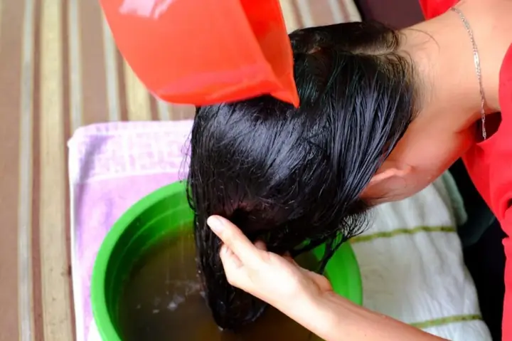 Cách Nấu Cỏ Mần Trầu Gội Đầu Tại Nhà Đơn Giản, Hiệu Quả Cách Nấu Cỏ Mần Trầu Gội Đầu Tại Nhà Đơn Giản, Hiệu Quả