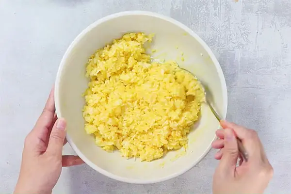 cách nấu cơm chiên dương châu