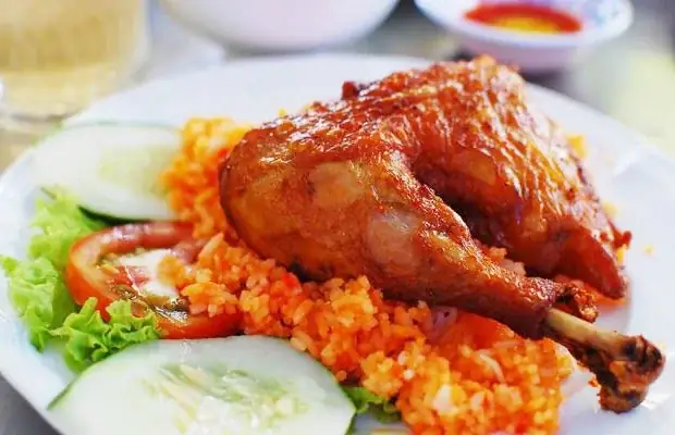 Hướng Dẫn Chi Tiết Cách Nấu Cơm Chiên Gà Xối Mỡ Ngon Chuẩn Vị