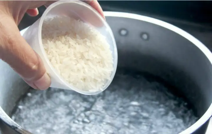 Hướng Dẫn Chi Tiết Cách Nấu Cơm Giảm Cân Khoa Học và Hấp Dẫn