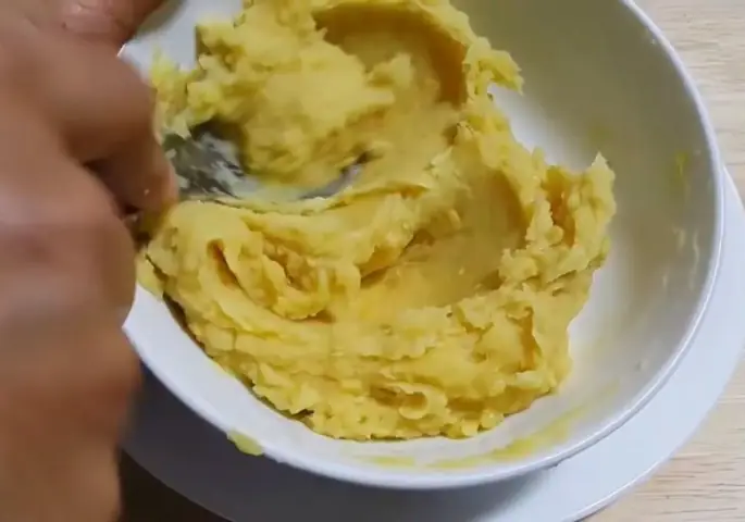 Cách Nấu Cơm Lá Cẩm Thơm Ngon, Đẹp Mắt, Đậm Đà Hương Vị