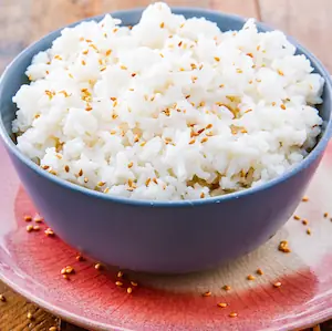 Hướng dẫn chi tiết cách nấu cơm nước dừa thơm ngon, dẻo béo