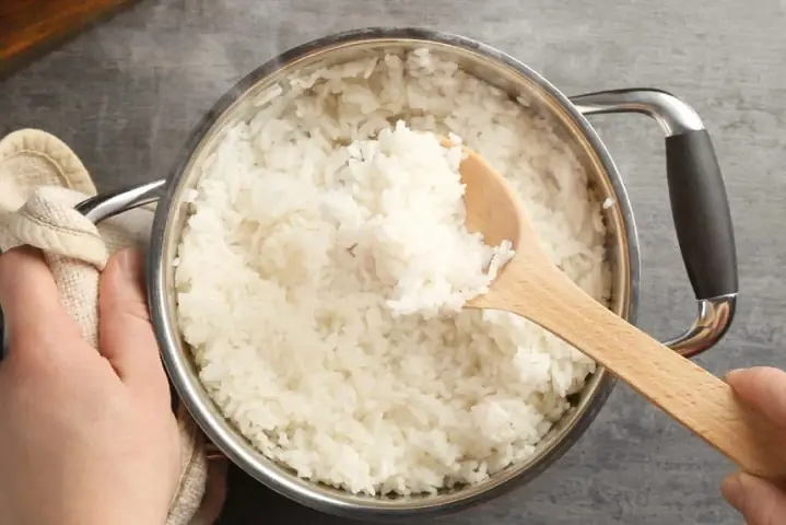 Hướng Dẫn Cách Nấu Cơm Truyền Thống Thơm Ngon Chuẩn Vị Hướng Dẫn Cách Nấu Cơm Truyền Thống Thơm Ngon Chuẩn Vị