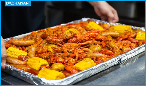 Hướng dẫn chi tiết cách nấu Crawfish sốt Cajun chuẩn vị