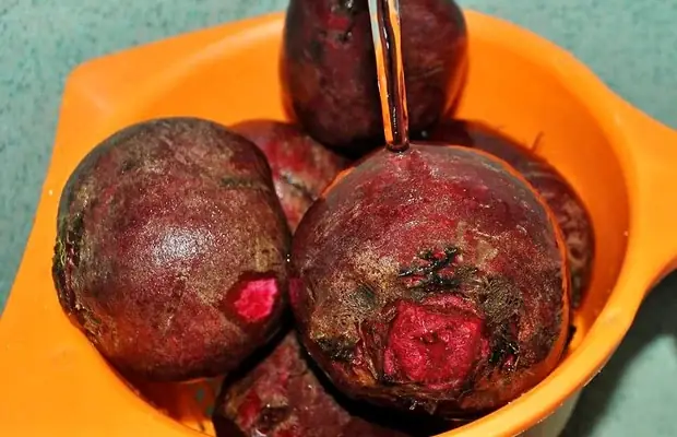 Cách Nấu Củ Cải Đỏ Ngon Miệng Và Đầy Dinh Dưỡng Cho Gia Đình
