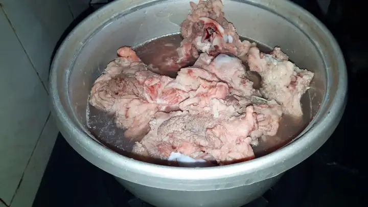 Cách Nấu Đầu Lợn Ngon Chuẩn Vị, Giòn Dai Thơm Lừng