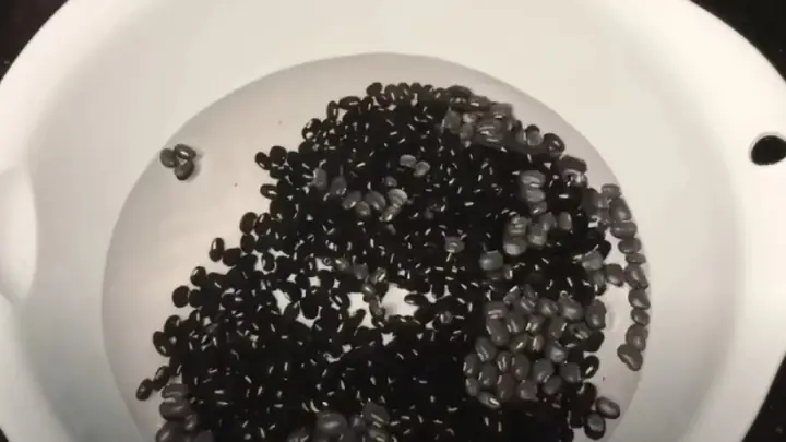 Hướng Dẫn Cách Nấu Đỗ Đen Bằng Nồi Cơm Điện Ngon Mềm, Dễ Làm Tại Nhà