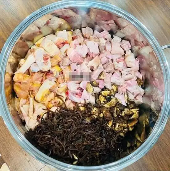 cách nấu đông thịt gà với chân giò cách nấu đông thịt gà với chân giò