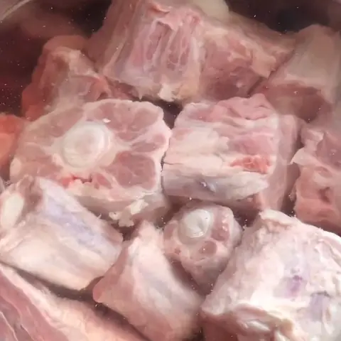 cách nấu đuôi bò hầm ngũ vị