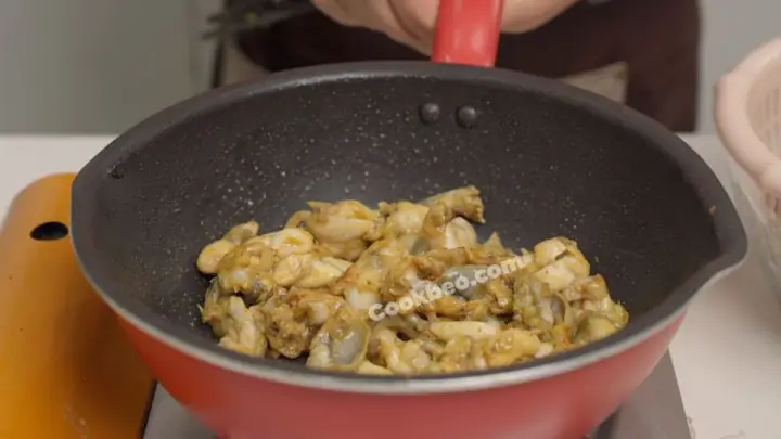 Hướng Dẫn Chi Tiết Cách Nấu Ếch Xào Cà Thơm Ngon Đậm Đà Hướng Dẫn Chi Tiết Cách Nấu Ếch Xào Cà Thơm Ngon Đậm Đà