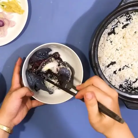 Làm Thế Nào Để Nấu Gà Ác Hầm Đậu Xanh Ngon, Bổ Dưỡng?