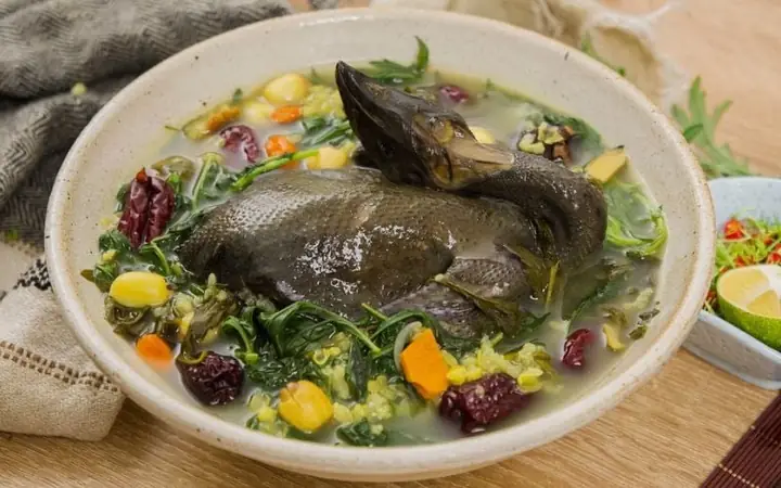 Cách Nấu Gà Ác Tiềm Hạt Sen Thơm Ngon Bổ Dưỡng Tại Nhà