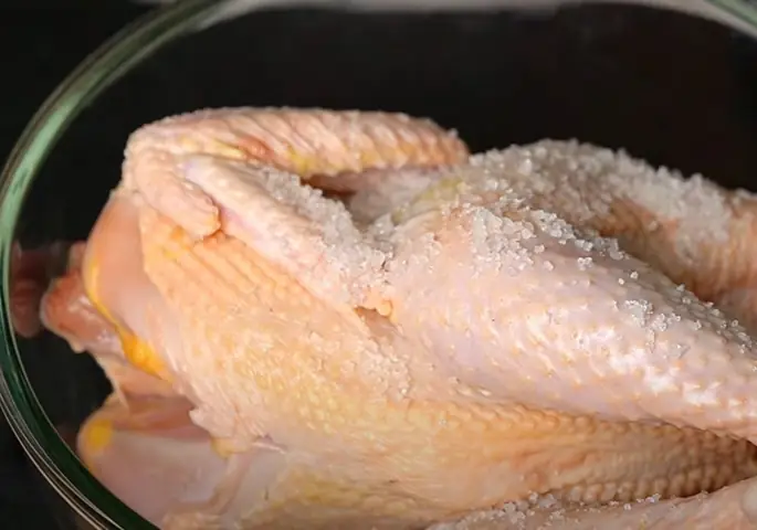 Cách Nấu Gà Hấp Muối Hột Thơm Ngon Chuẩn Vị Tại Nhà