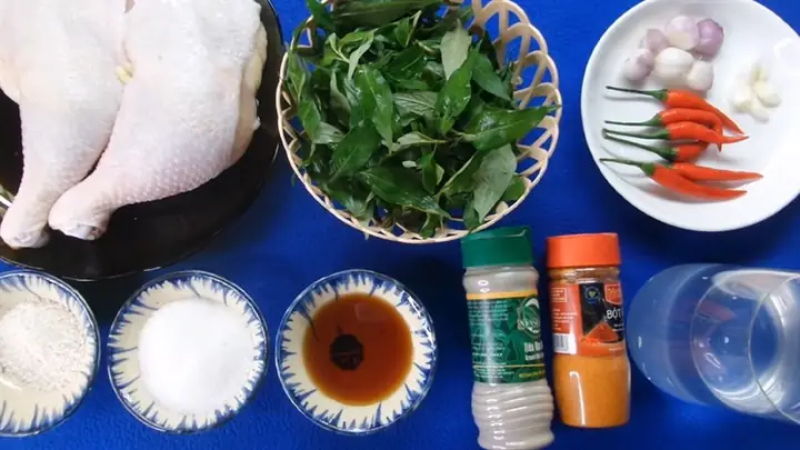 Hướng Dẫn Chi Tiết Cách Nấu Gà Kho Rau Răm Ngon Chuẩn Vị Miền Trung