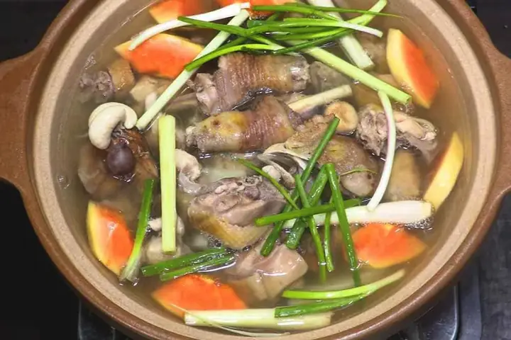 Hướng dẫn chi tiết cách nấu gà nòi hầm sả đậm đà chuẩn vị