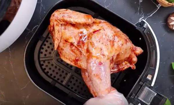 Nấu Gà Tiềm Ớt Hiểm Bình Dương: Từ Chuẩn Bị Đến Thành Phẩm