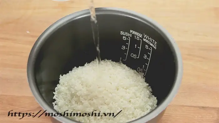 Hướng Dẫn Chi Tiết Cách Nấu Gạo Nhật Hoàn Hảo Để Làm Sushi Hướng Dẫn Chi Tiết Cách Nấu Gạo Nhật Hoàn Hảo Để Làm Sushi