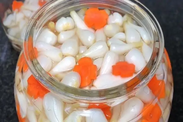 Cách Nấu Giấm Đường Ngâm Củ Kiệu Thơm Ngon, Giòn Rụm Chuẩn Vị