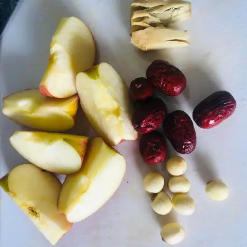 Cách Nấu Giò Heo Hầm Đậu Phộng: Công Thức Chi Tiết Tại Nhà