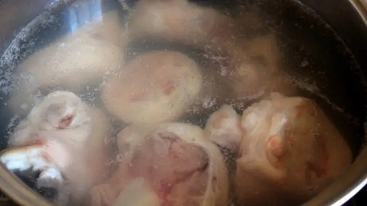 Hướng Dẫn Cách Nấu Giò Heo Mau Mềm Thơm Ngon Tại Nhà Hướng Dẫn Cách Nấu Giò Heo Mau Mềm Thơm Ngon Tại Nhà