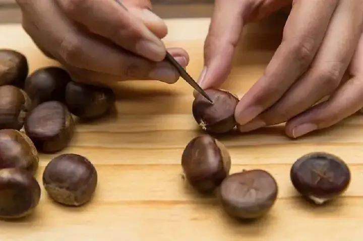 Làm Thế Nào Để Nấu Hạt Dẻ Tươi Ngon Đúng Cách?