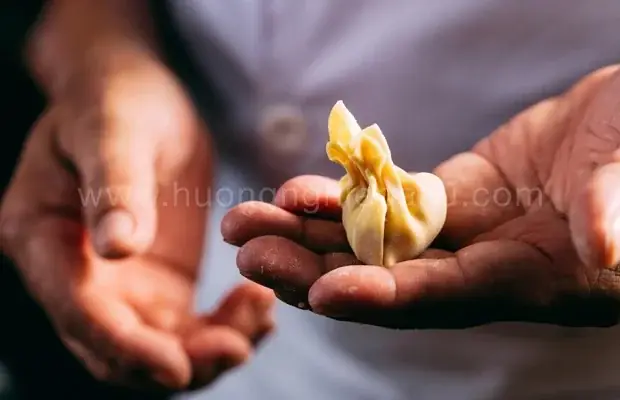 Cách gói hoành thánh đẹp