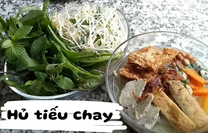 Hướng Dẫn Chi Tiết Cách Nấu Hủ Tiếu Chay Bán Quán