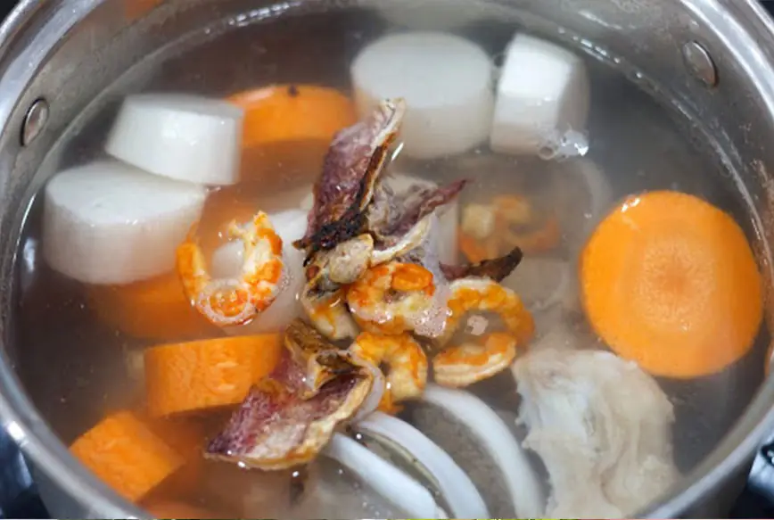 cách nấu hủ tiếu gà