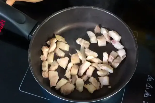 Bước 3: Chế biến Topping và Tóp mỡ Bước 3: Chế biến Topping và Tóp mỡ