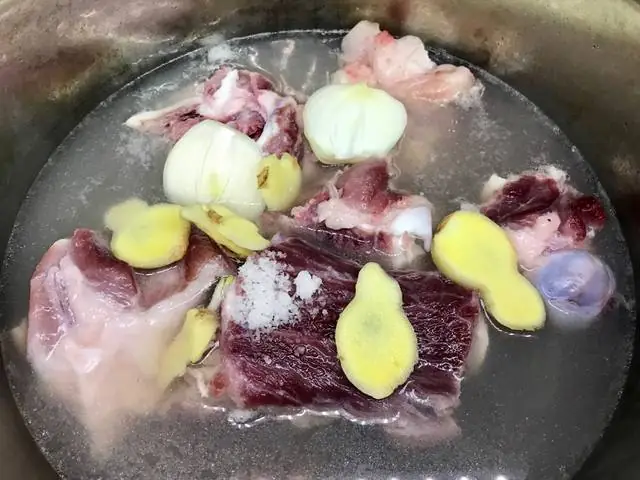 Hướng Dẫn Chi Tiết Cách Nấu Hủ Tiếu Gõ Sài Gòn Chuẩn Vị Kinh Doanh