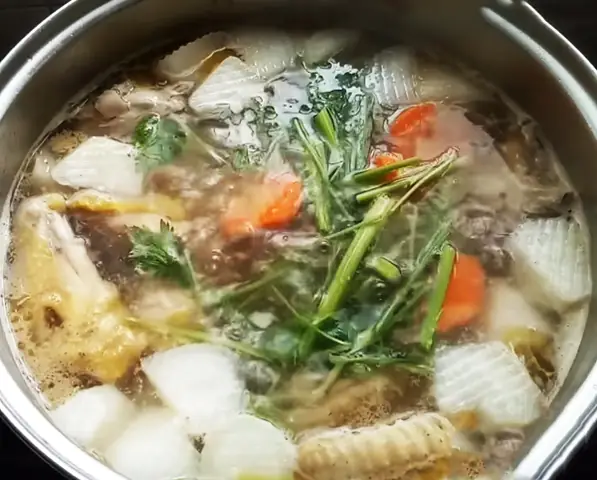 Hướng Dẫn Chi Tiết Cách Nấu Hủ Tiếu Gõ Sài Gòn Chuẩn Vị Kinh Doanh