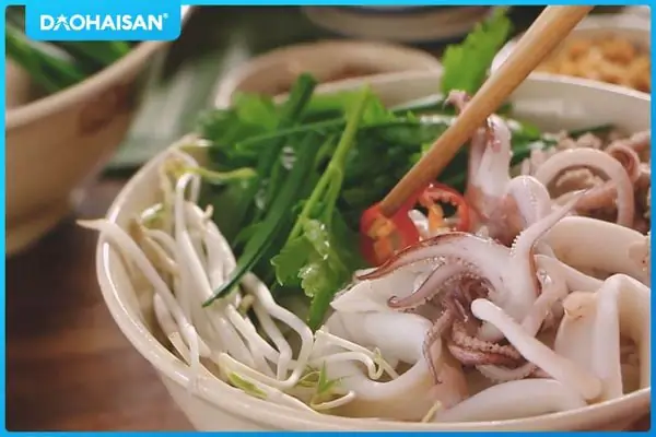 Làm Sao Để Nấu Hủ Tiếu Hải Sản Ngon Chuẩn Vị Việt?