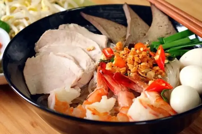 Hướng Dẫn Chi Tiết Cách Nấu Hủ Tiếu Khô Nam Vang Chuẩn Vị Tại Nhà