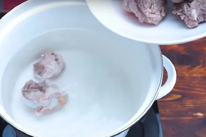 Hướng Dẫn Chi Tiết Cách Nấu Hủ Tiếu Khô Nam Vang Chuẩn Vị Tại Nhà