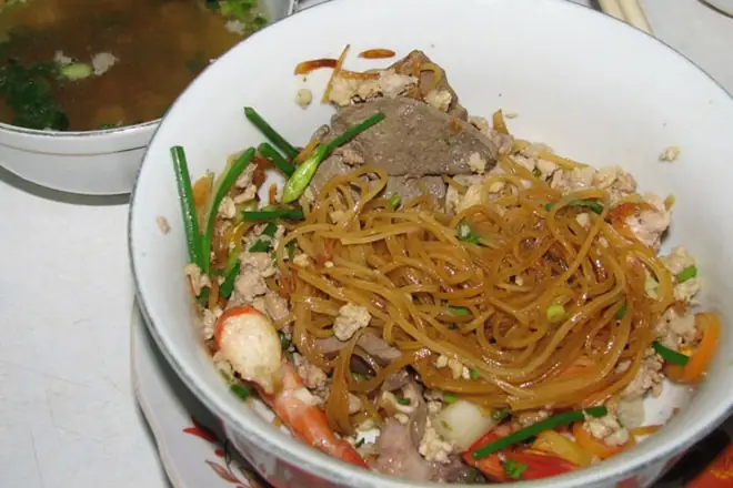 Hướng Dẫn Chi Tiết Cách Nấu Hủ Tiếu Khô Nam Vang Chuẩn Vị Tại Nhà