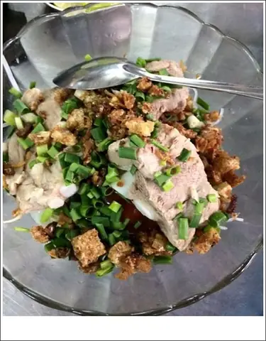 Hướng Dẫn Cách Nấu Hủ Tiếu Mọc Tại Nhà Ngon Đúng Điệu