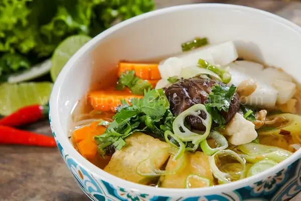Cách nấu Hủ tiếu Nam Vang chay thơm ngon chuẩn vị tại nhà